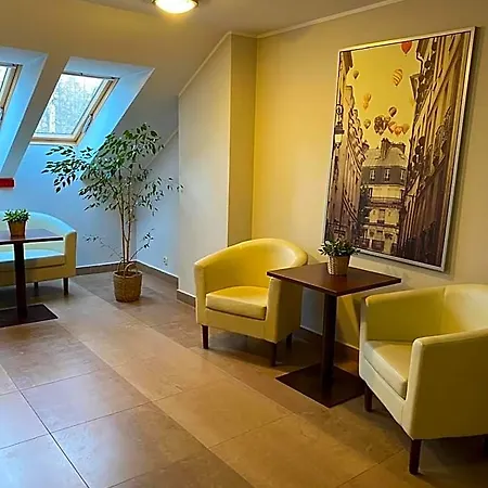 Restauracja Cztery Pory Roku 호텔