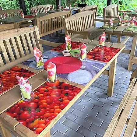 호텔 Restauracja Cztery Pory Roku 3*